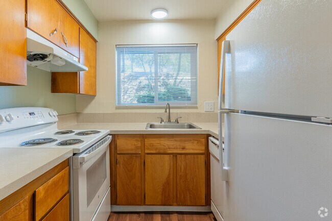 2BR. 1BA - 740SF - Kitchen - Lake Village