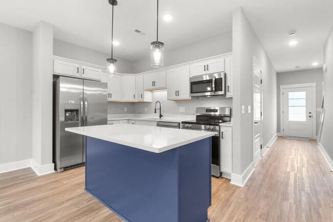 Photo - 504 Jonathan Wade Cir