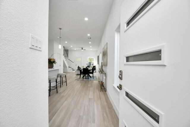 Photo - 3330 Francis St