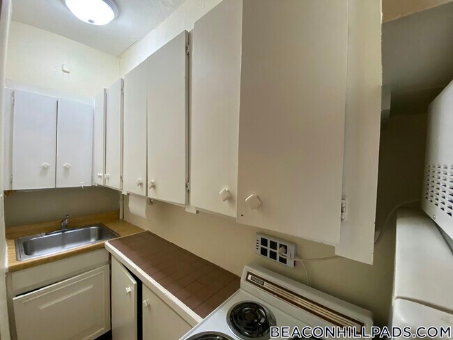 Photo - 40 Anderson St Unit 2