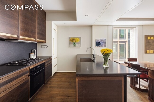 Photo - 345 W 14th St Unit 5D