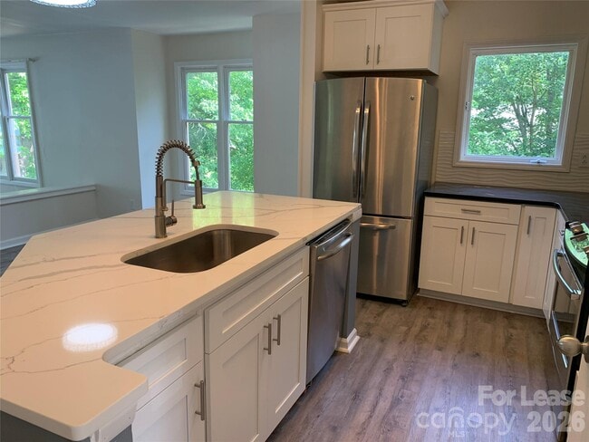 Photo - 672 Portside Dr