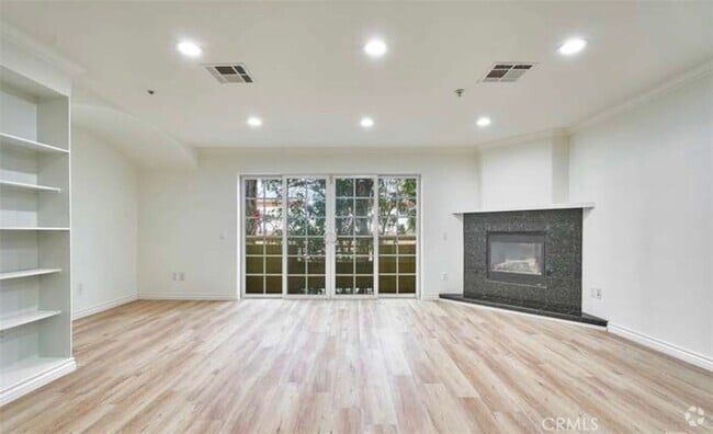 Building Photo - 1133 S Hoover St Unit 102-102 Rental