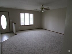 Building Photo - 1803 Cypress Dr Rental