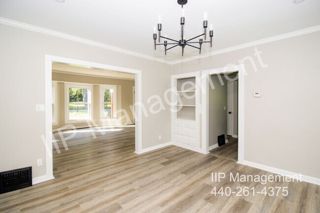 Photo - 29396 Detroit Rd