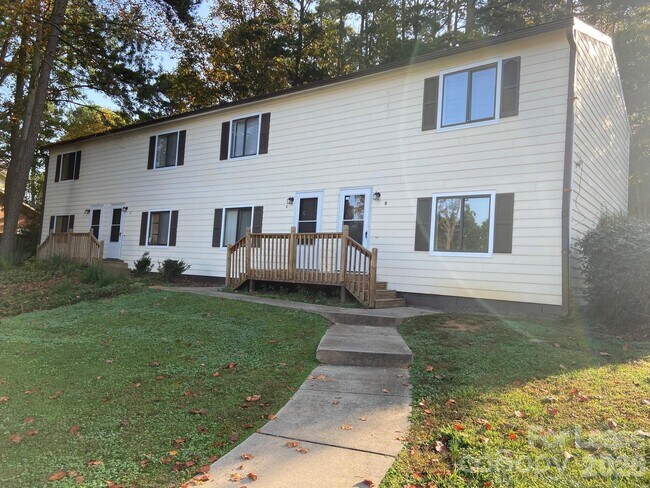 Photo - 1260 Fieldstone Rd