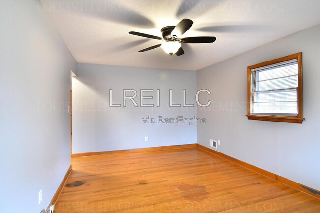 Photo - 818 Iroquois Ave