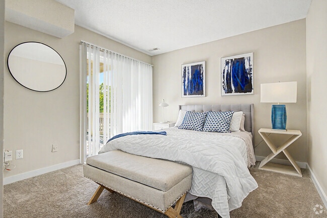 Windsor Deluxe 2BR, 1BA - 871SF - Second Bedroom