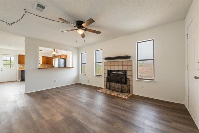 Photo - 6910 Rifle Bend