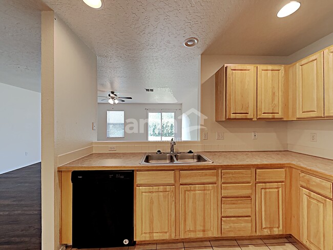 Photo - 16557 Alegre Way