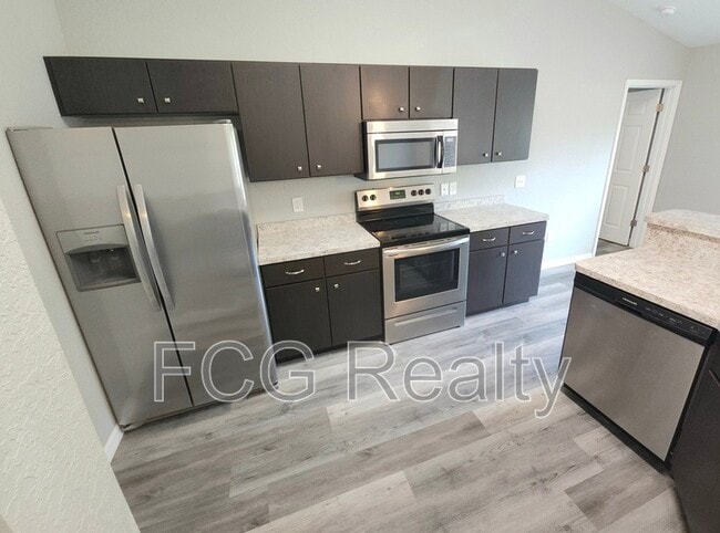 Photo - 525 Marion Oaks Ln