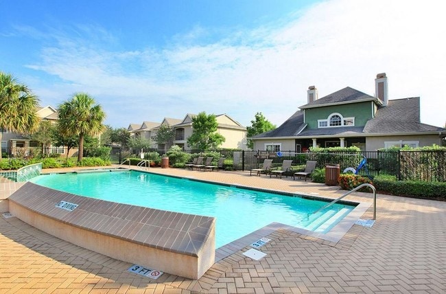 Reata Apartments