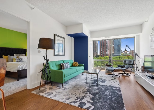 Photo - 800 S Clark St Unit 415