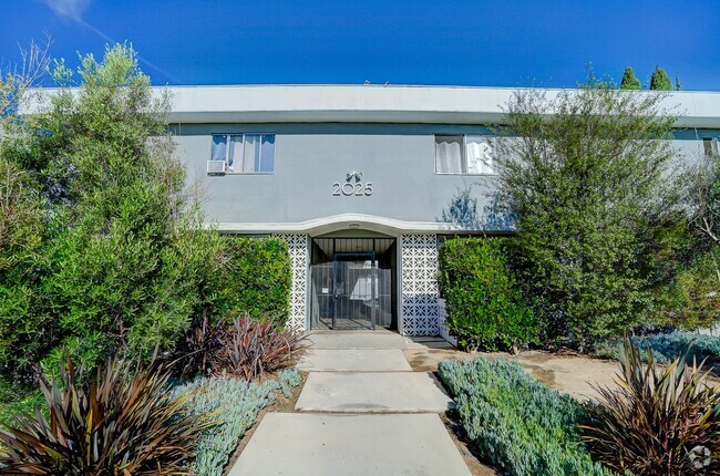 Building Photo - Bedford Street Apartments