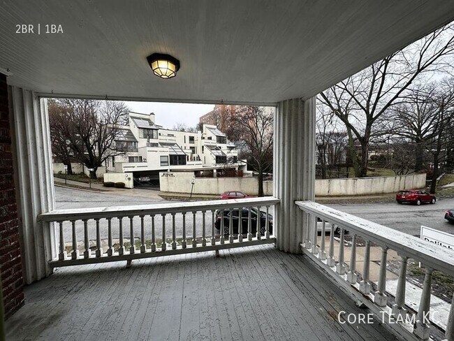 Photo - 217 E 46th St