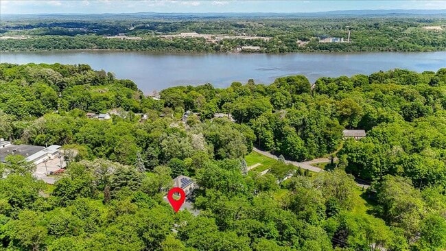 Photo - 629 S Rd