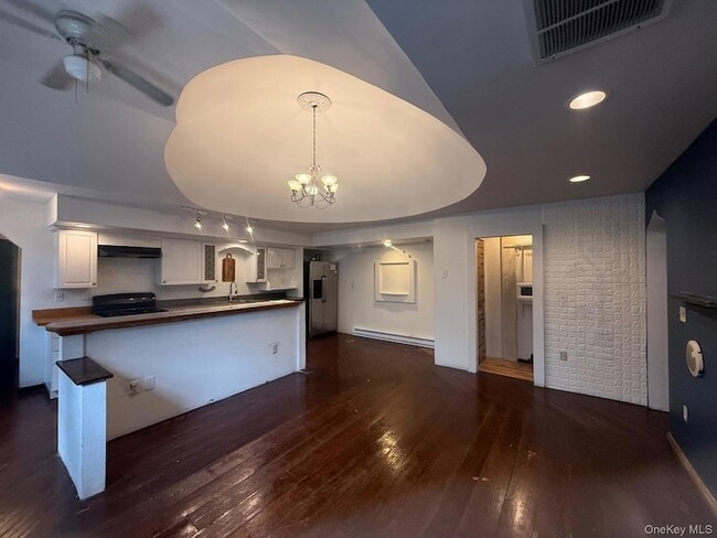 Photo - 18 E Main St Unit 18C