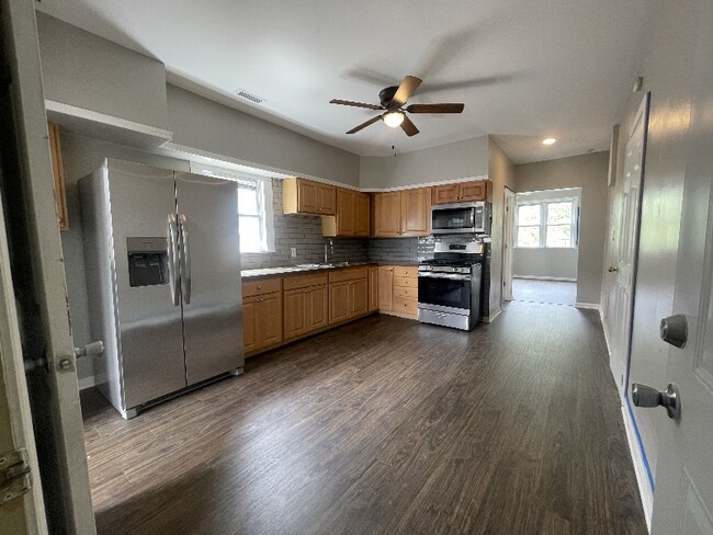 Photo - 4509 S Talman Ave Unidad Fl 2