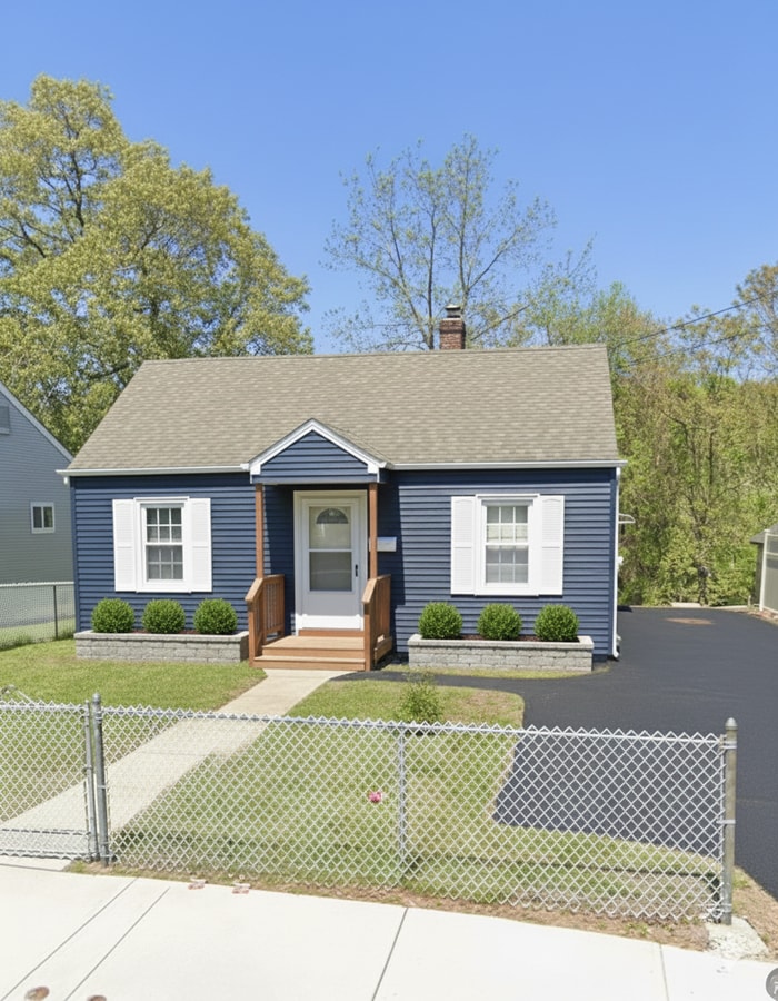 Photo - 214 Poquonnock Rd