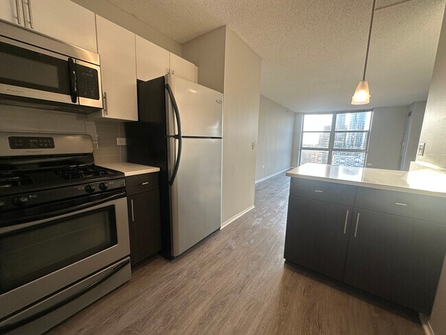 Photo - 180 N Jefferson St Unit 1709