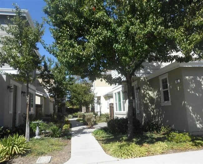 Photo - Great home with solar, centrally located n...