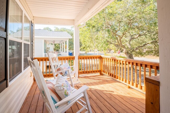 Photo - FURNISHED OFF-SEASON MONTHLY RENTAL FOR 2026