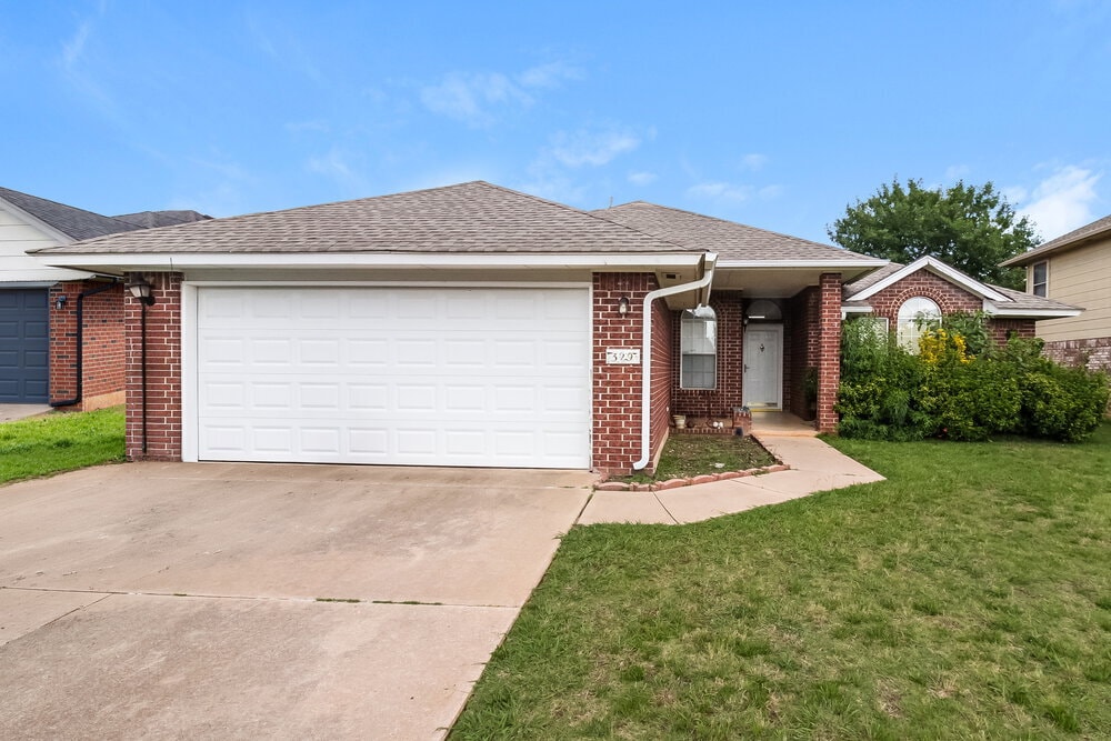 Photo - 329 Ridge Bluff Dr