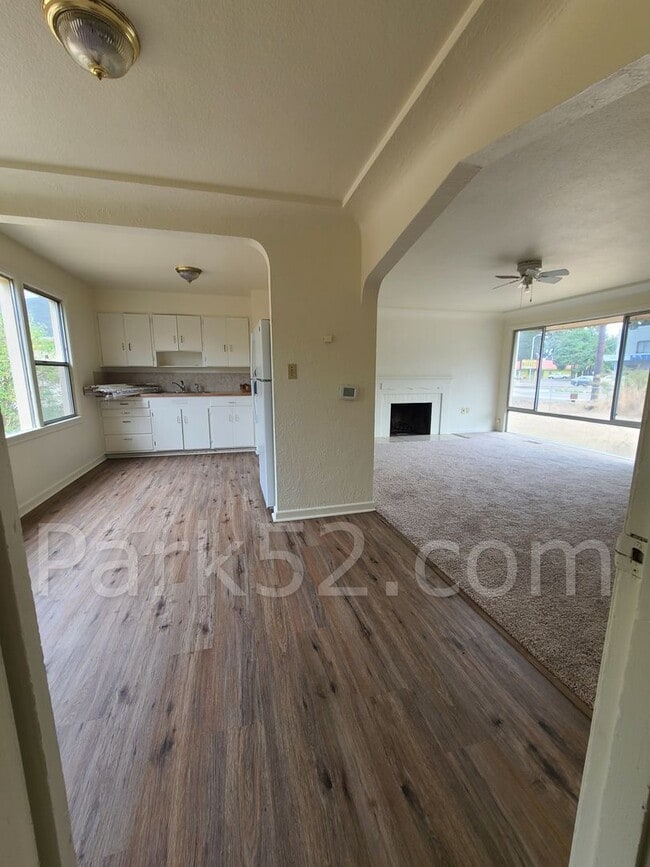 Photo - 9133 Veterans Dr SW