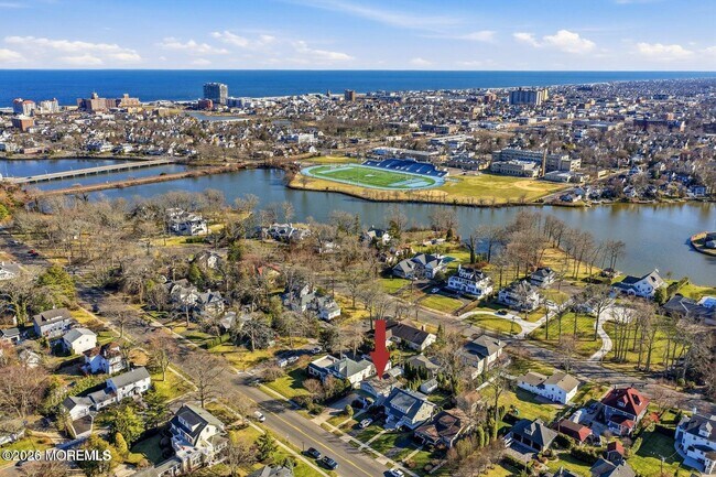 Photo - 304 Grassmere Avenue