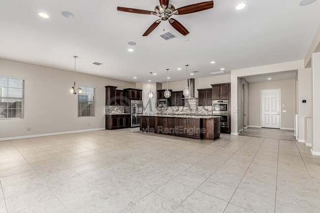 Photo - 800 E Tonto Pl