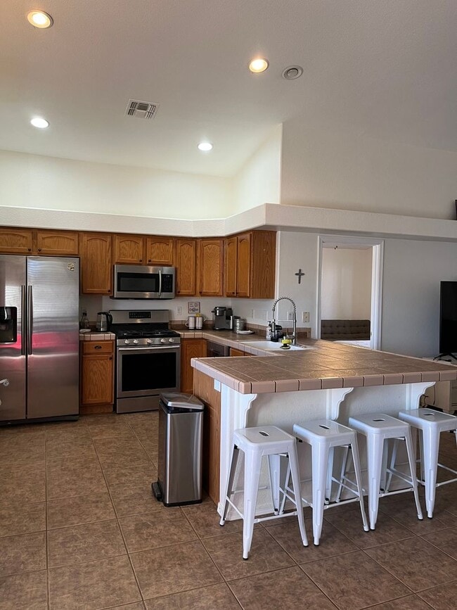 Photo - VACATION RENTAL -- 2 Bedroom, 2 Bath