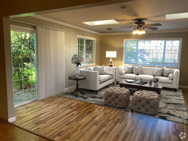 Building Photo - Advent - Stunning Three Bedroom House W/ T...