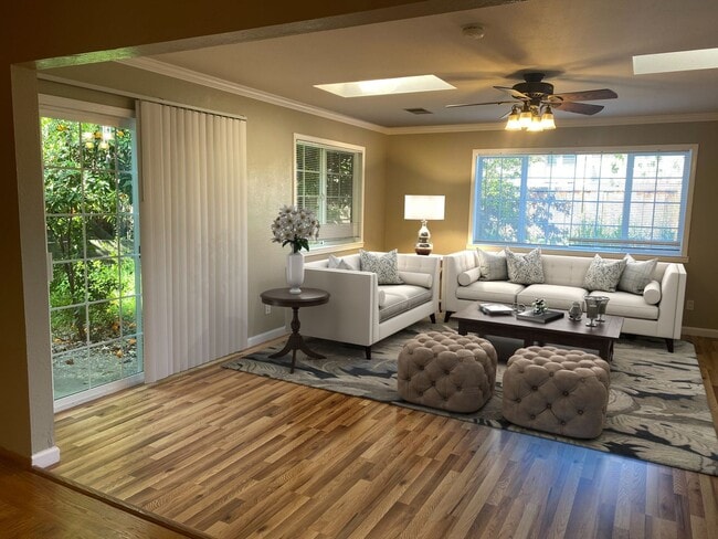 Advent - Stunning Three Bedroom House W/ T... - Advent - Stunning Three Bedroom House W/ T...