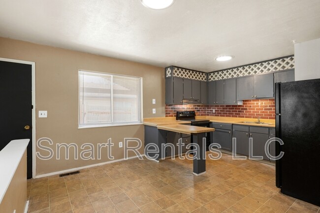 Photo - 1114 Ransome Ct