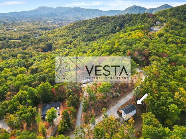 Photo - 430 Hague Dr