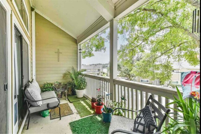 Photo - 124 April Point Dr S Unit 124