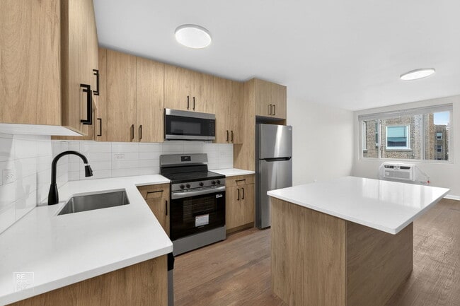 Photo - 7357 N Winchester Ave