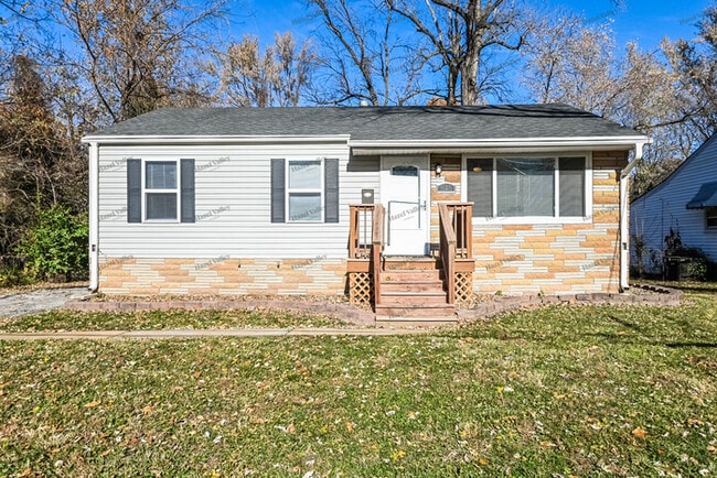 Building Photo - 229 Wiegel Dr