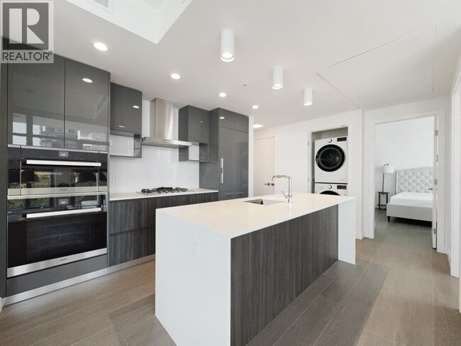 6511 Sussex Ave Unit 19xx