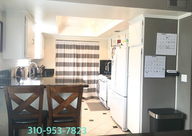 Photo - 9218 Palm St