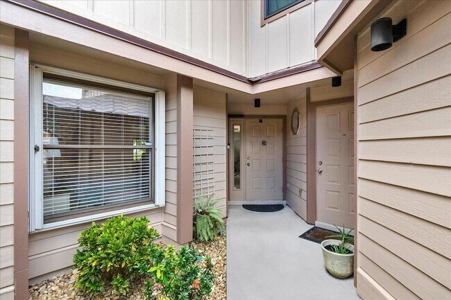 Photo - 400 Crosswinds Dr