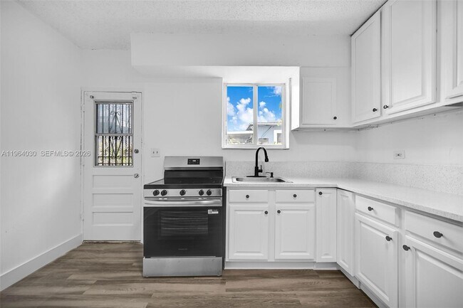 Photo - 1391 NW 102nd St