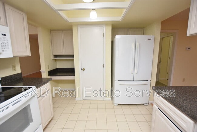Photo - 1715 High Point Dr