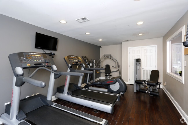 Photo - Summerville Station