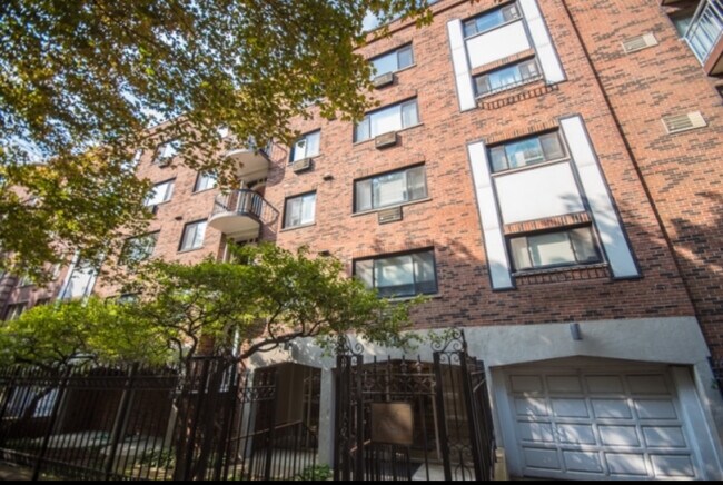 Photo - 2336 N Commonwealth Ave Unit 406