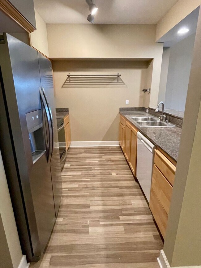 Photo - Beautiful, spacious two-bedroom, two-bath ... Unit 405