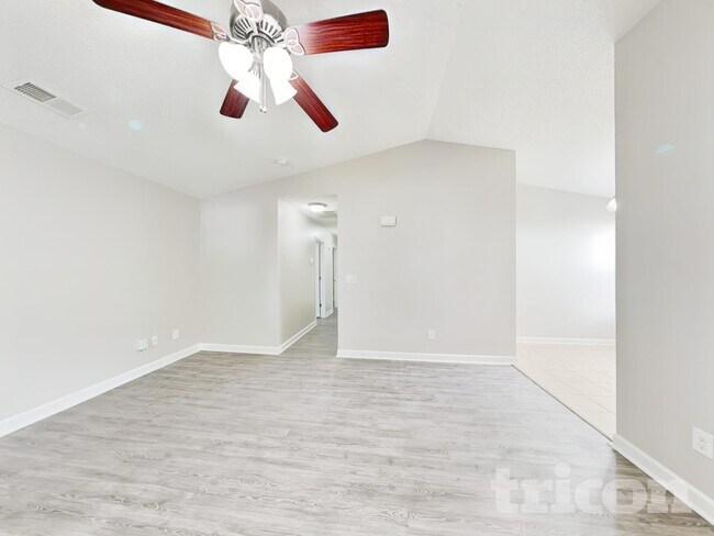 Photo - 1027 Alston Hill Dr Casa