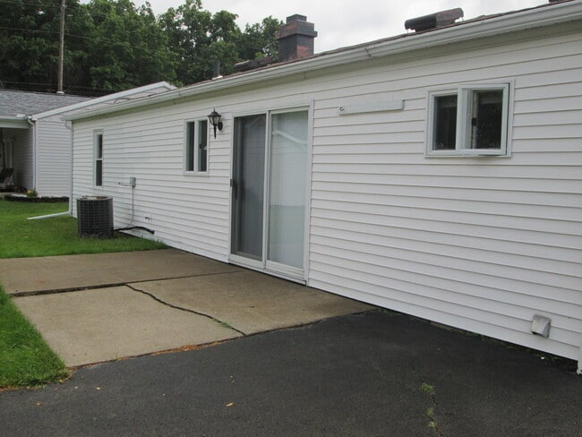 Photo - 3504 Oakview Dr