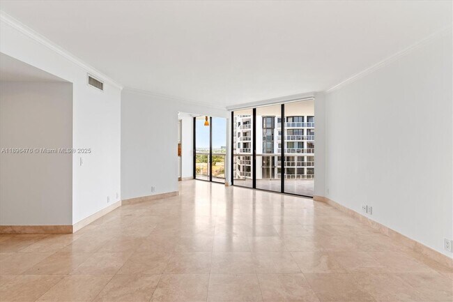 Photo - 3610 Yacht Club Dr Unidad 1116