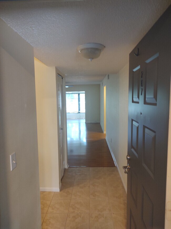 Photo - 3399 Mermoor Dr Unit 207